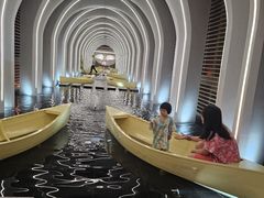 -涨巢·潮玩水疗局