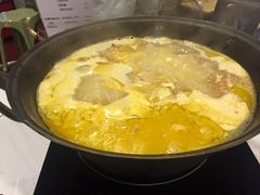 -鲜入围煮花胶鸡海鲜火锅
