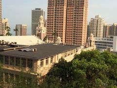 -香港大学