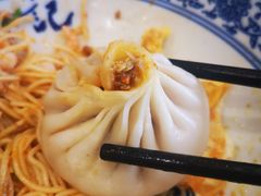 蟹黄汤包-裕兴记·三虾面(西北街总店)