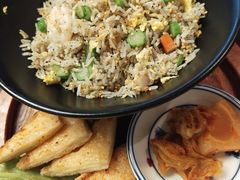 黑松露蒜香鲜虾炒饭-中国大酒店·食街