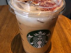 冰盛樱蜜桃乳酪拿铁-星巴克(珠海摩尔百货店)