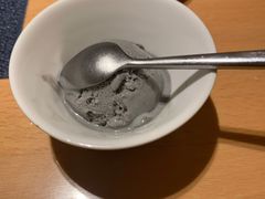 芝麻冰淇淋-本逸·割烹料理(湖墅店)
