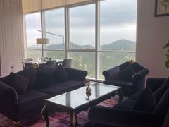 -大连星海皇冠假日酒店