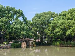 -汇龙潭