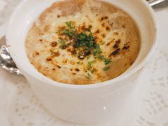 奶油面包圆葱汤-爱茉莉意大利西餐厅