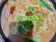 招牌牛肝菌面-素乐餐厅