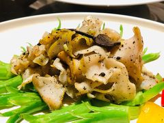 黑松露酱炒螺片-粤界(望京金辉店)