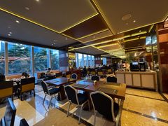 -大中华希尔顿酒店-念自助餐·嗨啤·小龙虾