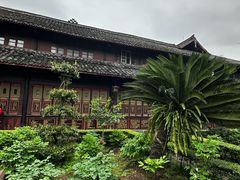 -峨眉山报国寺