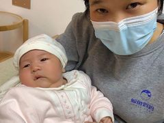 -鲸鱼妈妈月嫂/育婴师定制