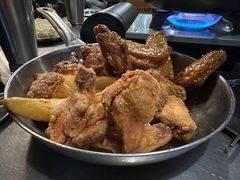 原味炸鸡和酱油鸡双拼-MI WU FACTORY米屋美食工厂餐厅(绿地店)