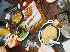 -路边边地标烧烤·川菜·小龙虾·音乐酒馆(良乡长虹店)