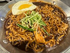 炸酱拉面-富乐满韩国正宗炸鸡韩国料理(虹泉路店)