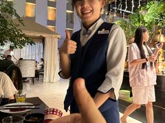 -朗丽兹自助餐厅