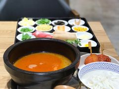 -妈妈故事米线(市府恒隆店)