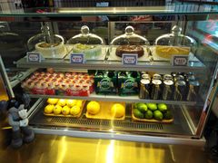 面包甜点陈列柜-得闲饮胜公司(智谷店)