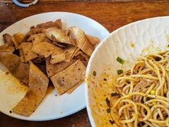 -老鼎万春卤菜(五代传承创始老店)