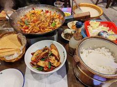 -富正毅三下锅·湘西韵味(天门山索道店)
