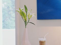 靠窗位-莫内艺术岛海景咖啡