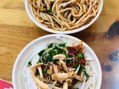 凉鸡米线-再回首鸡肉米线(人民路一店)