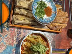 -乡村馕坑肉·烧烤·新疆菜·本地人更爱吃(阿勒泰首店)