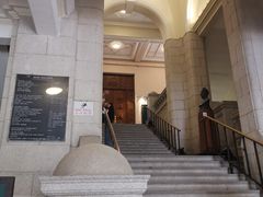 -香港大学