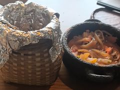 -包整·丝娃娃(一览甲秀楼风景店)