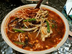 -粉八·云南米线·建水烧烤(常熟路店)