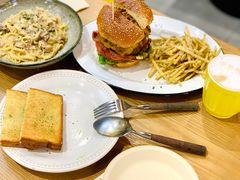 -HELLO 27 意面·沙拉·帕尼尼