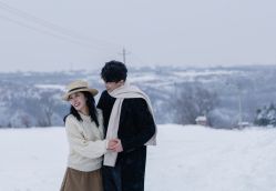 -樱花婚纱摄影