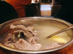 滩羊手抓肉-丝路金桃·新疆菜(徐汇店)