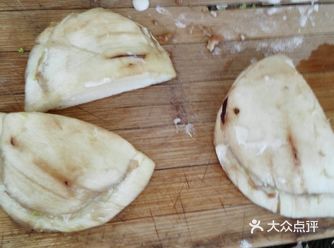 茄夹儿在北方特别是天津、北京是特别有名的小吃