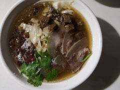 -花溪王记牛肉粉(四季花溪商场店)