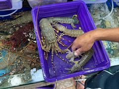 -班赞海鲜市场胖阿姨加工点