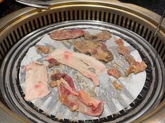 涮薄片牛五花-烤路里·韩国品质自助烤肉(石路天虹4号店)