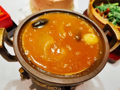 -皇冠明珠鱼翅楼(水上公园店)