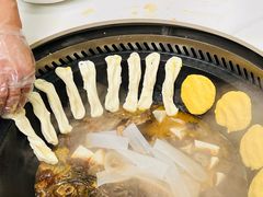 -农家院铁锅炖(西韩路店)