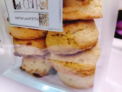 -SKROLL卡特司库·蛋糕定制·生吐司·司康(古北程家桥店)