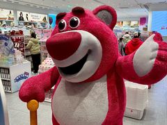 -名创优品(山东青岛华润万象城店)