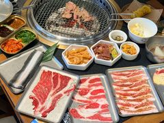-何发发和牛烧肉·鳗鱼榴莲放题自助(乐峰广场店)
