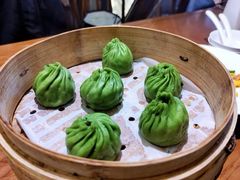 香椿嫩芽小笼-苏小柳手工点心(人民广场分院)