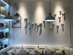 -燕庭·纯燕窝·甜品下午茶(南京西路店)