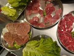 -鹿鸣山草本茶香火锅(园西路店)