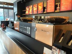 -星巴克臻选(莘庄仲盛店)