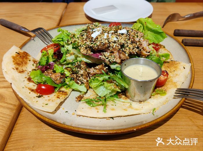 HELLO 27 意面·沙拉·帕尼尼图片