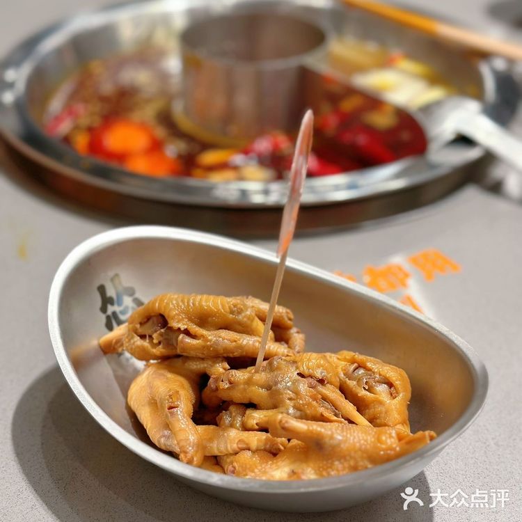 怂火锅开来南山了!排队三小时也要吃的开心火锅