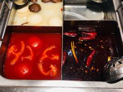 四宫格锅底-海底捞火锅(长宁路龙之梦店)