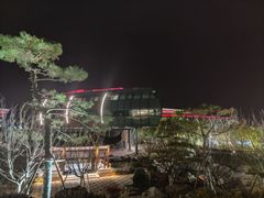 -上海滴水湖皇冠假日酒店