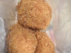 蟹黄肉松小贝-鲍师傅糕点(大沽南路店)